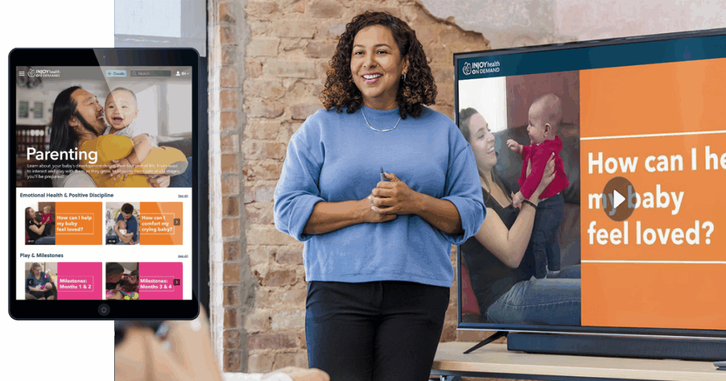 A parenting educator is teaching a parenting class using the InJoy Health On-Demand Parenting Video Library.